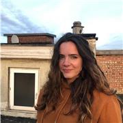 Profesora de inglés y francés da clases de ambas lenguas hasta nivel C1